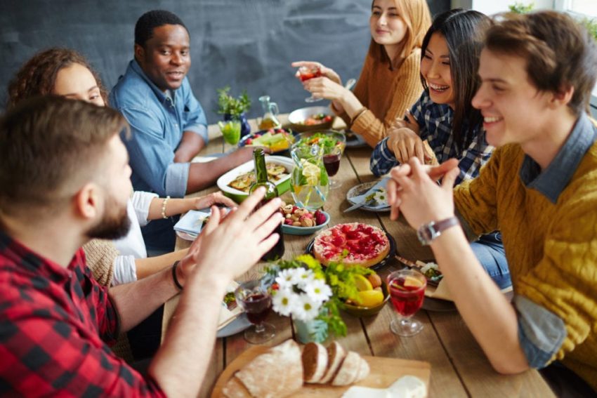 Eten met vrienden