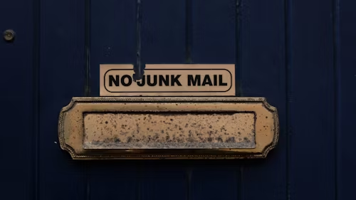 How to Add an Email Signature in Outlook Mobile App – Learn step-by-step how to set up a professional, branded...